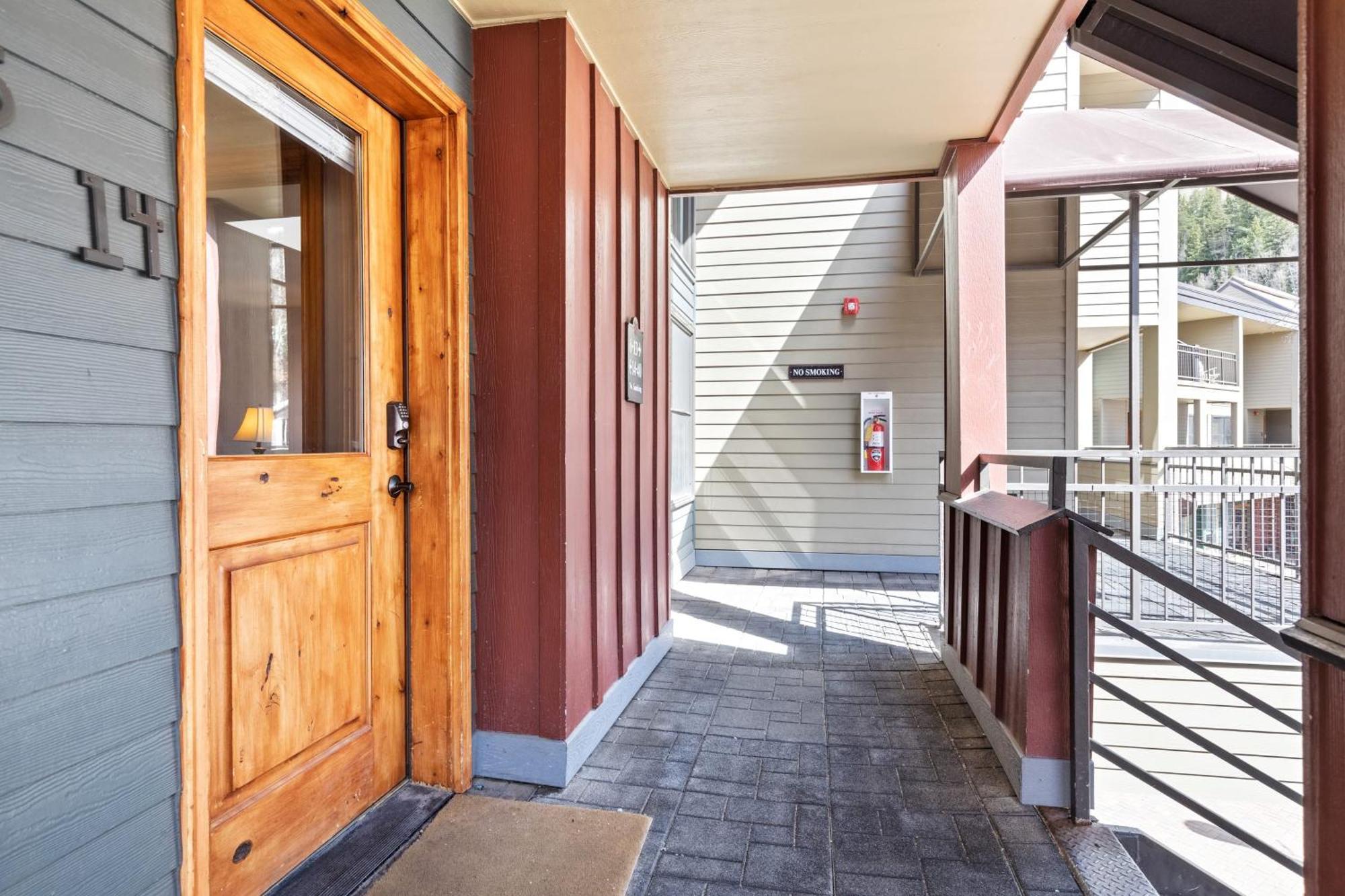 Cimarron Lodge 14 By Avantstay Ski-Inski-Out Property In Complex W Two Hot Tubs Permit3601 Telluride Exterior photo